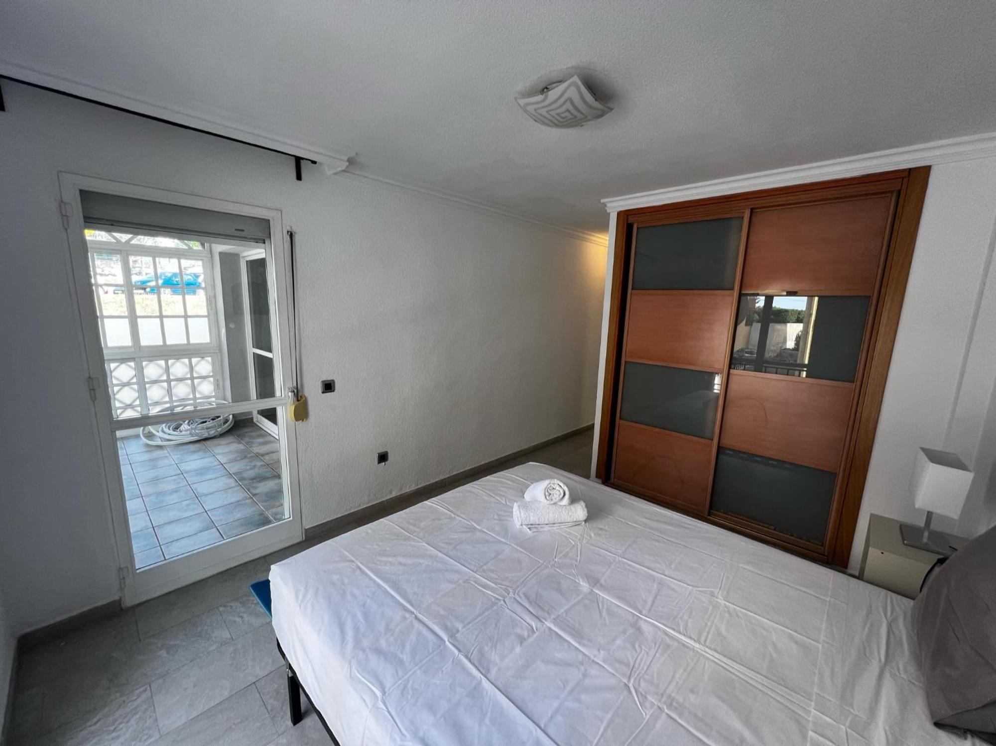 Tres Parking Gratis Apartment